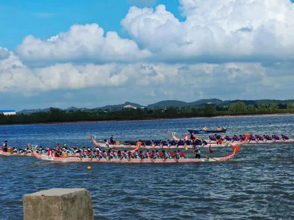 粽香龙舟渡碧水 恒峰娱乐G22护水守清波